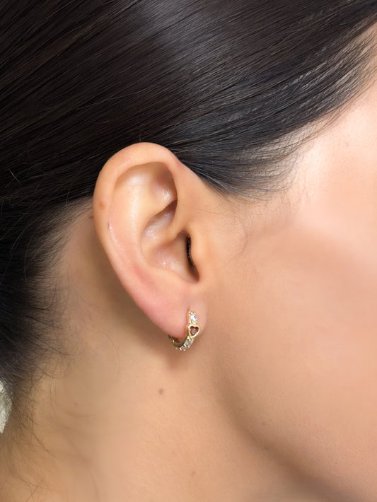 Aretes aro corazón zirconias baño de oro PUNTO JOYERIA