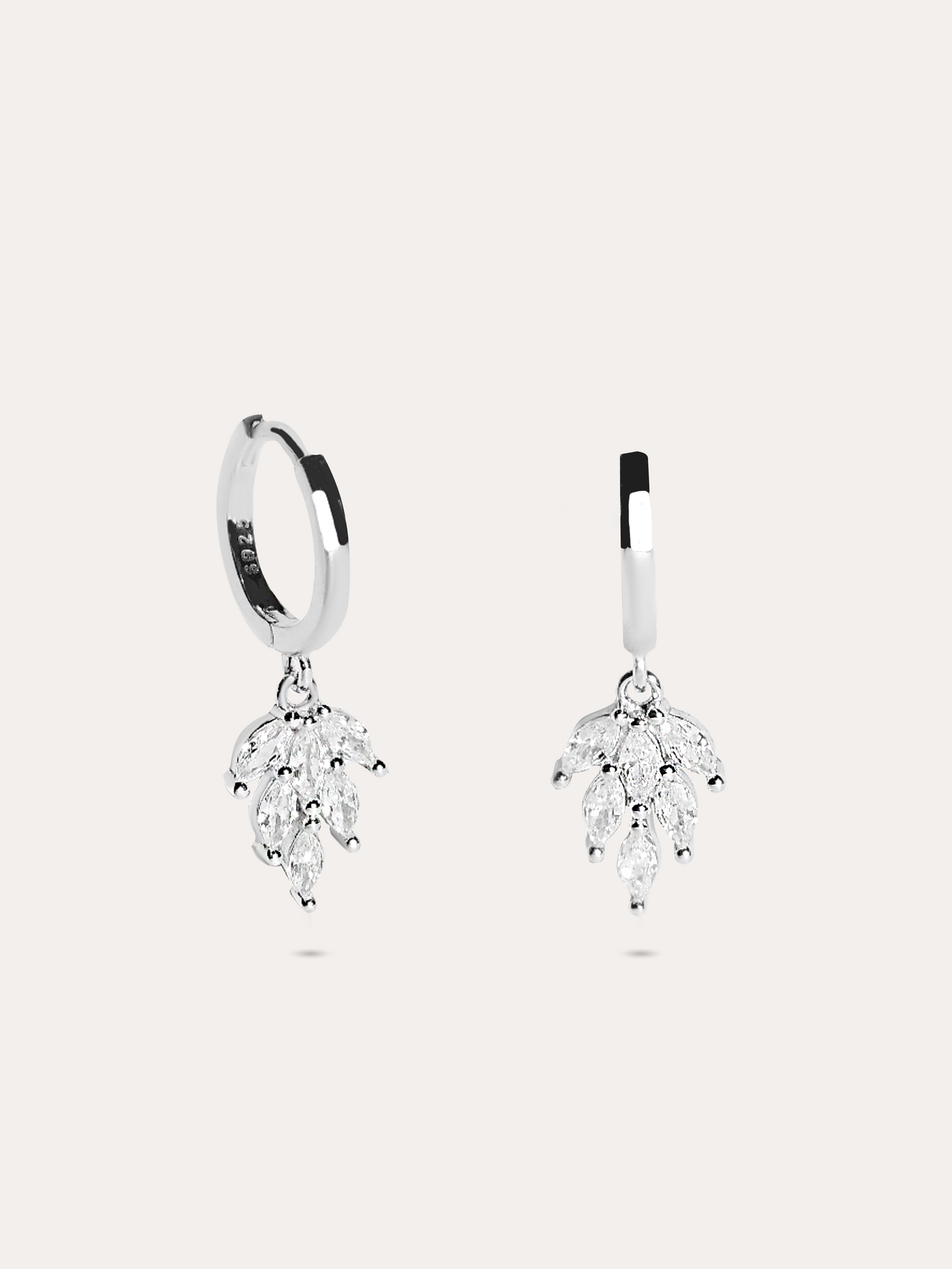 Aretes hoja zirconias plata PUNTO JOYERIA