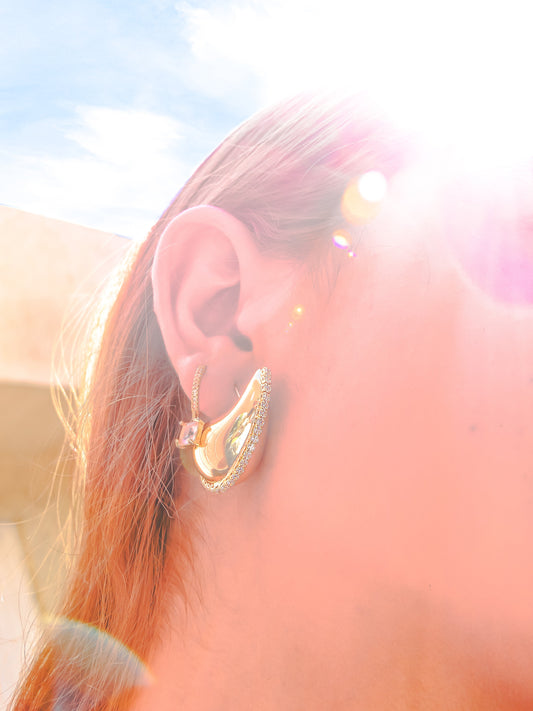 Aretes gota zirconia dorado PUNTO JOYERIA