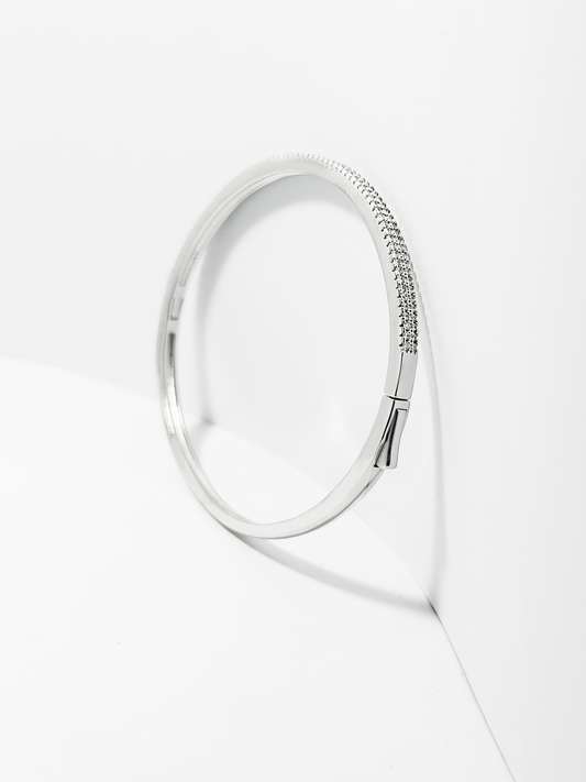 Brazalete rigido zirconias Plata .925 PUNTO JOYERIA