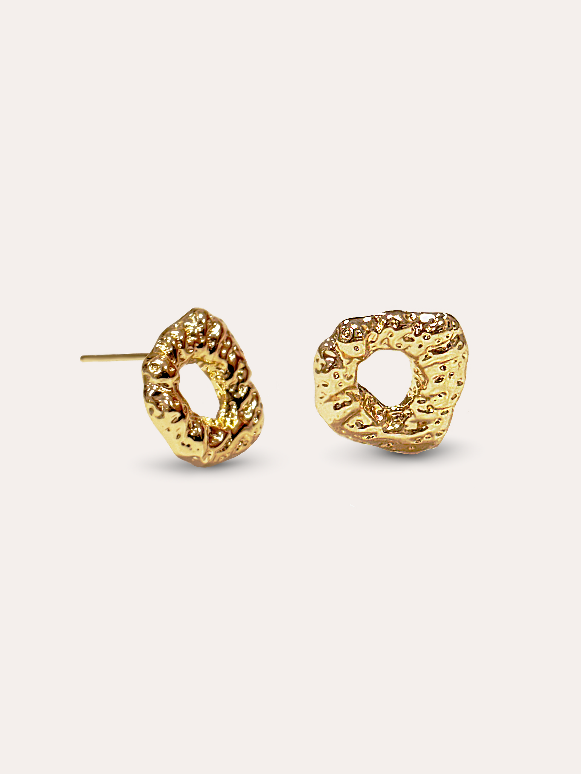 Aretes irregulares baño de oro PUNTO JOYERIA